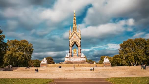 Хронология Мемориала Альберта в Кенсингтонских садах, Лондон, Великобритания — стоковое видео
