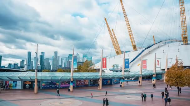 Timelapse van het Millenium Dome of O2 stadion in North Greenwich, Londen. — Stockvideo