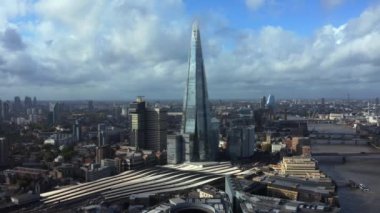 Londra 'nın panoramik hava çizgisinin banka ve finans bölgesi manzarası