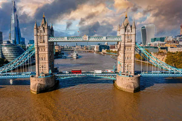Αεροφωτογραφία με πανοραμική θέα στο τοπίο της Γέφυρας του Πύργου του Λονδίνου — Φωτογραφία Αρχείου