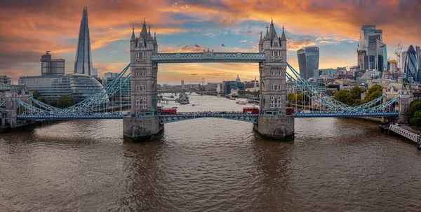 Vista panorâmica aérea da paisagem urbana da London Tower Bridge — Fotografia de Stock