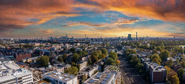 伦敦金融区的空中全景 — 图库照片