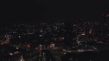 Manchester, İngiltere 'nin gece hava görüntüleri..