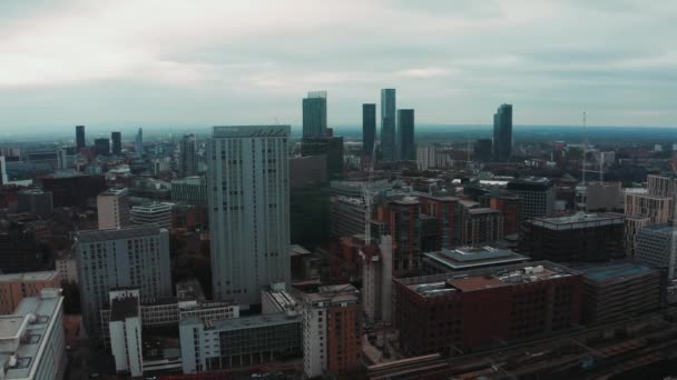 Luchtfoto van Manchester stad in het Verenigd Koninkrijk — Stockvideo