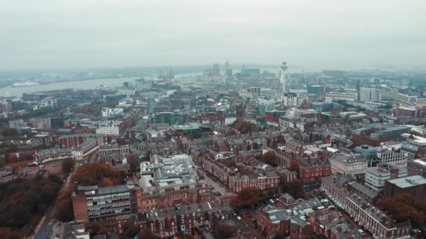 Luchtfoto van de stad Liverpool in Verenigd Koninkrijk. — Stockvideo