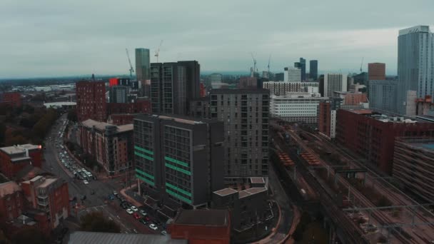 Vista aérea da cidade de Manchester no Reino Unido — Vídeo de Stock
