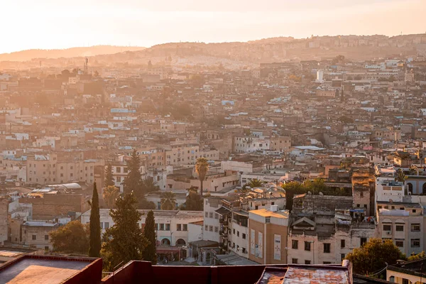 Sunrise or sunset cityscape skyline view of the old town of Fez — Foto Stock