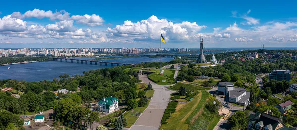 Veduta aerea del monumento Madre Patria a Kiev. — Foto Stock