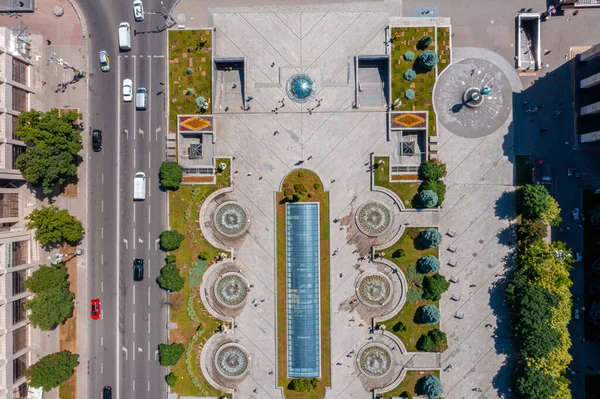 Vue aérienne de la ville de Kiev. Belles rues près du centre-ville. — Photo