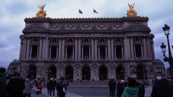 Palais o Opera Garnier e Accademia Nazionale di Musica di Parigi, Francia. — Video Stock