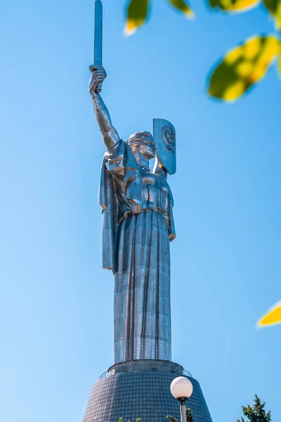 Kiev Ucraina Luglio 2021 Monumento Alla Patria Statua Acciaio Inossidabile — Foto Stock