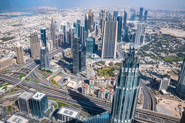 İnanılmaz Dubai gökyüzü manzarası, BAE.