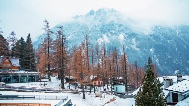 Timelapse Alpine Mountains Clouds Passing Them Beautiful Alpine Nature View — Stock Video