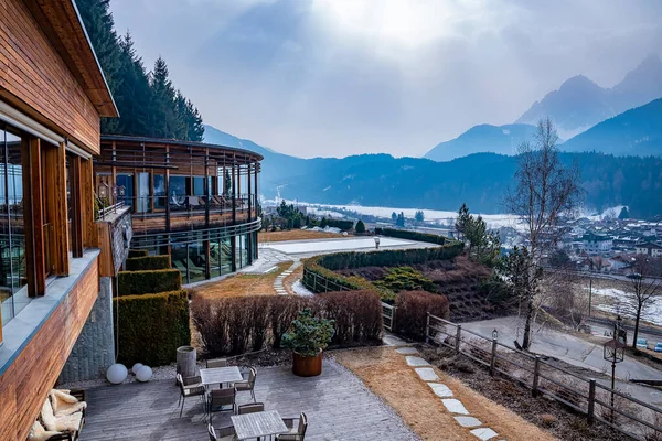 Naturhotel Leitlhof Con Zona Estar Aire Libre Vistas Panorámicas Estación — Foto de Stock