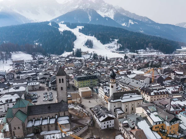 Hoge Hoek Uitzicht Huizen Het Dorp Landschap Van Majestueuze Besneeuwde — Stockfoto