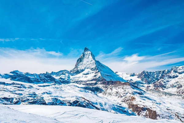 Vista Panorâmica Pico Montanha Matterhorn Coberto Neve Neve Famosa Cobriu — Fotografia de Stock