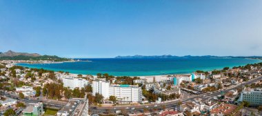 Palma de Mallorca sahilinin havadan görünüşü ve güzel kıyı manzarası İspanya Akdeniz, Balearic Adaları.