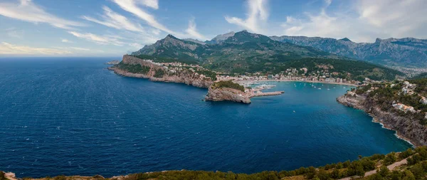 Port de Soller 'in güzel hava limanı, Mallorca, İspanya