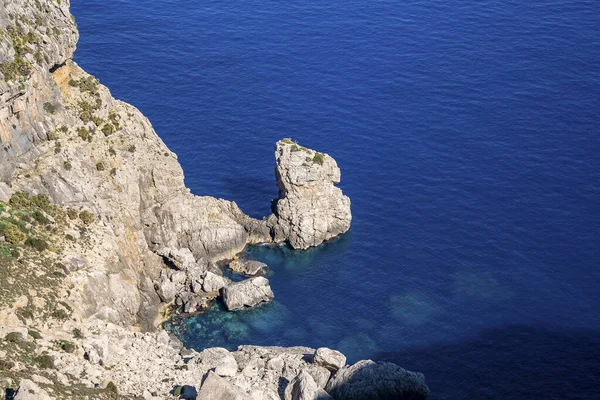 High Angle View Mediterranean Sea Rocky Cliff Seaside Sunny Day — 스톡 사진
