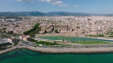 La Seu 'nun havadan görünüşü, İspanya' daki Palma de Mallorca 'nın ortaçağ katedrali