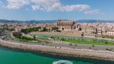 La Seu 'nun havadan görünüşü, İspanya' daki Palma de Mallorca 'nın ortaçağ katedrali