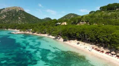 Playa de Formentor Cala Pi de la Posada, Cap Formentor 'da güzel plaj, Palma Mallorca, İspanya