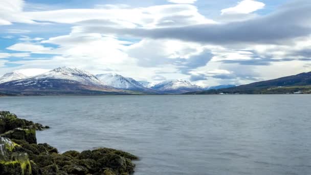 Timelapse Vista Bela Natureza Islândia Montanhas Poderosas Horizonte Com Nuvens — Vídeo de Stock