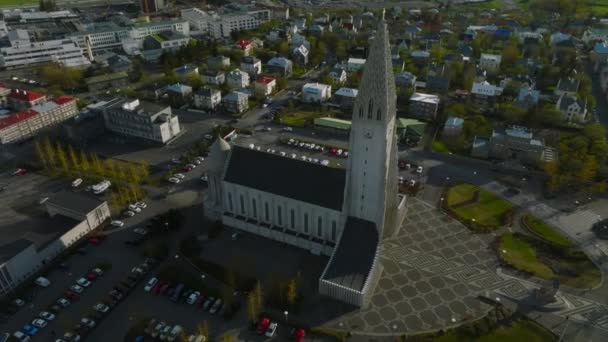 Letecký Pohled Kostel Hallgrimskirkja Reykjavíku Scénický Pohled Island Hallgrimskirkja Luteránská — Stock video