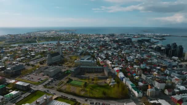 Piękny Widok Lotu Ptaka Reykjavik Islandia Słoneczny Letni Dzień Panoramiczny — Wideo stockowe