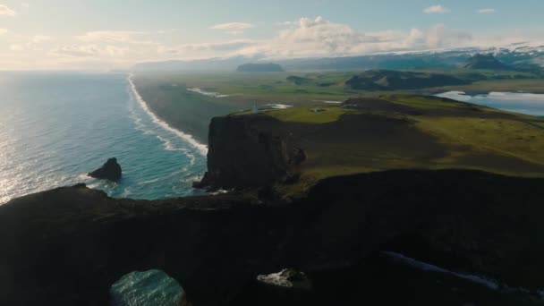 Islândia Praia Areia Preta Com Ondas Enormes Reynisfjara Vik Vídeo — Vídeo de Stock