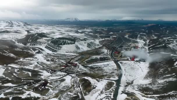 アイスランドのクラフラ発電所の空中ビュー 蒸気発電所 アイスランドのグリーンエコエネルギー — ストック動画