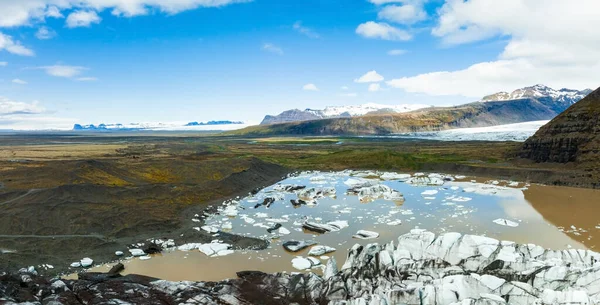 Belas Geleiras Fluem Através Das Montanhas Islândia Vista Aérea Vista — Fotografia de Stock