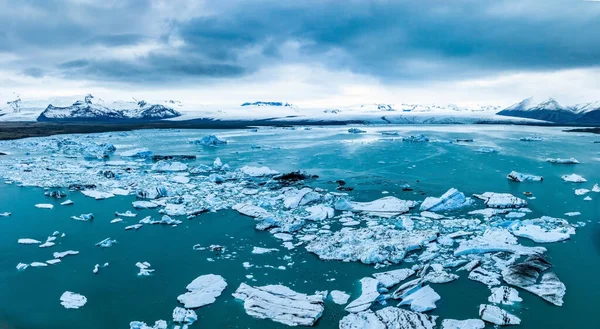 Vista Panorámica Los Icebergs Laguna Glaciar Jokulsarlon Islandia Atardecer Efecto —  Fotos de Stock