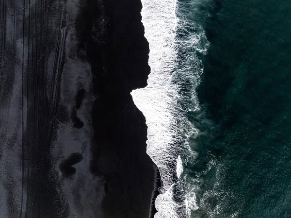 Luchtfoto Van Ijslandse Kust Bij Het Zwarte Strand Panoramisch Uitzicht — Stockfoto