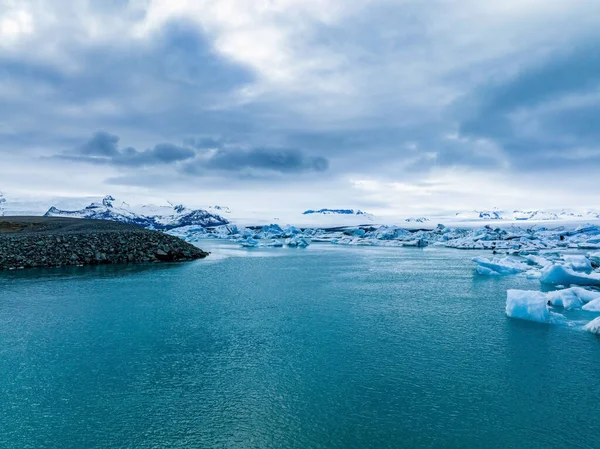 Vista Panorámica Los Icebergs Laguna Glaciar Jokulsarlon Islandia Atardecer Efecto — Foto de Stock