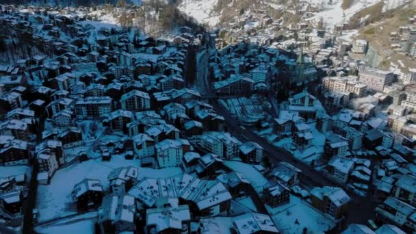 Widok Lotu Ptaka Zermatt Valley Matterhorn Peak Porannym Słońcu Szwajcarii — Wideo stockowe