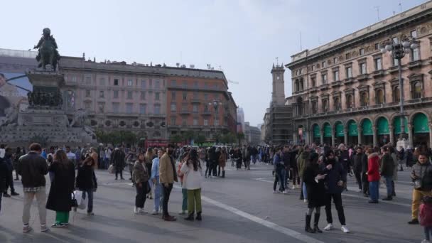 Καθεδρικός Ναός Duomo Milano Και Vittorio Emanuele Γκαλερί Στην Πλατεία — Αρχείο Βίντεο