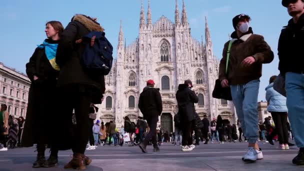 Katedrála Duomo Milano Galerie Vittorio Emanuele Náměstí Piazza Duomo Slunečného — Stock video