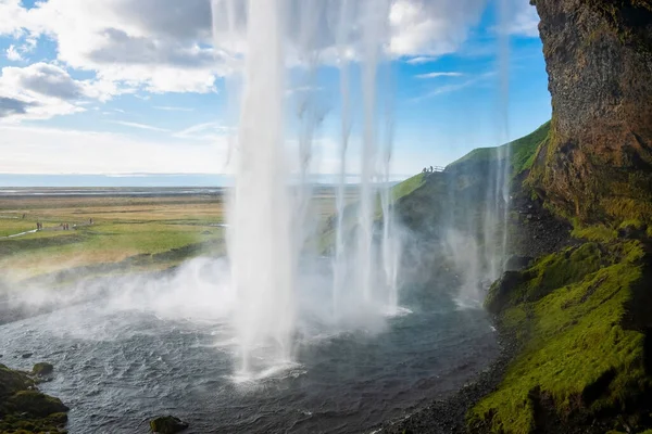 Cascadas Escénicas Seljalandsfoss Que Fluyen Montaña Majestuosa Hermosa Cascada Contra — Foto de Stock