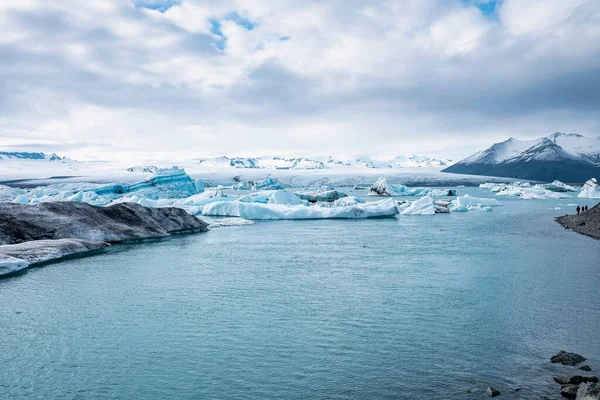 Bela Vista Icebergs Flutuando Lagoa Geleira Vista Panorâmica Das Formações — Fotografia de Stock