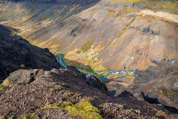 Vysoký Pohled Horké Proudy Uprostřed Krajiny Krásný Výhled Tekoucí Vodu — Stock fotografie