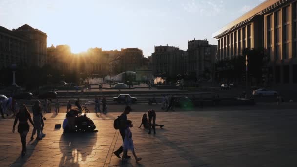 Чудовий Захід Сонця Над Містом Київ Україна Пам Ятник Незалежності — стокове відео