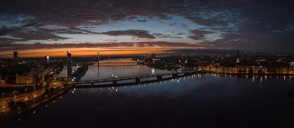 Hermosa Vista Aérea Puesta Sol Sobre Casco Antiguo Ciudad Riga — Foto de Stock