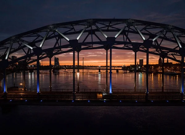 Vue Aérienne Pont Ferroviaire Riga Lettonie Pendant Magnifique Coucher Soleil — Photo