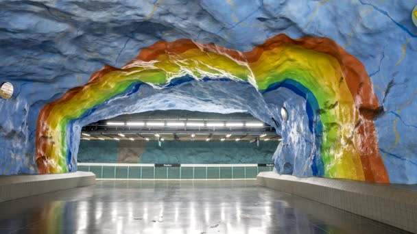 Timelapse Estação Metro Estádio Estocolmo Passageiros Espera Comboio Subterrâneo Suécia — Vídeo de Stock