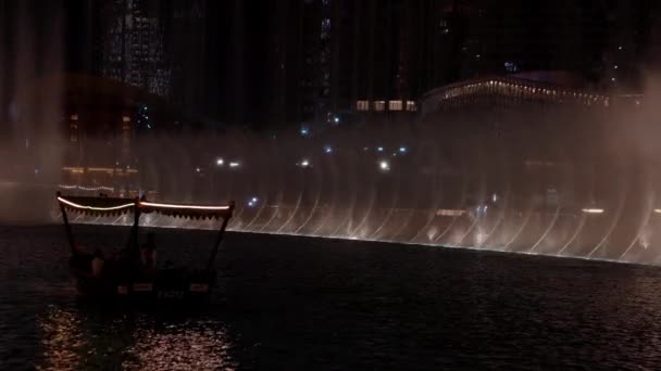 Amazing Fountain Show Front Burj Khalifa Skyscraper Night Dubai Fountains — Stock Video