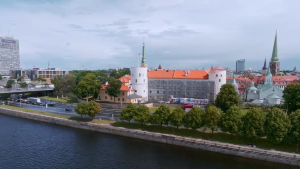 Sightseeing Latvia Aerial View Riga Castle Old Town Riga Beautiful — Stock videók