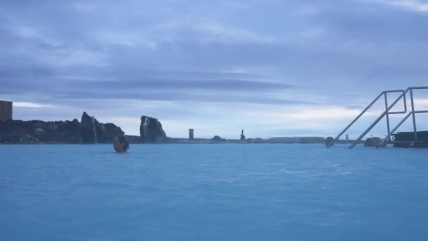 Scenic View Natural Blue Lagoon Geothermal Spa Iceland Beautiful Hot — Stockvideo