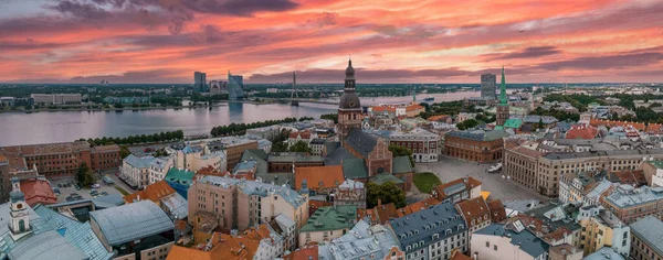 Establishing Aerial Bird Eye View Shot Riga Riga Skyline Latvia — Foto Stock