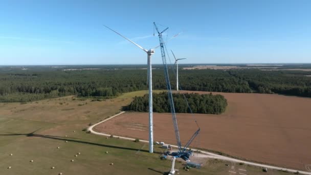 Close View Assembling Turbine Wind Turbine Construction Aerial View — Stockvideo